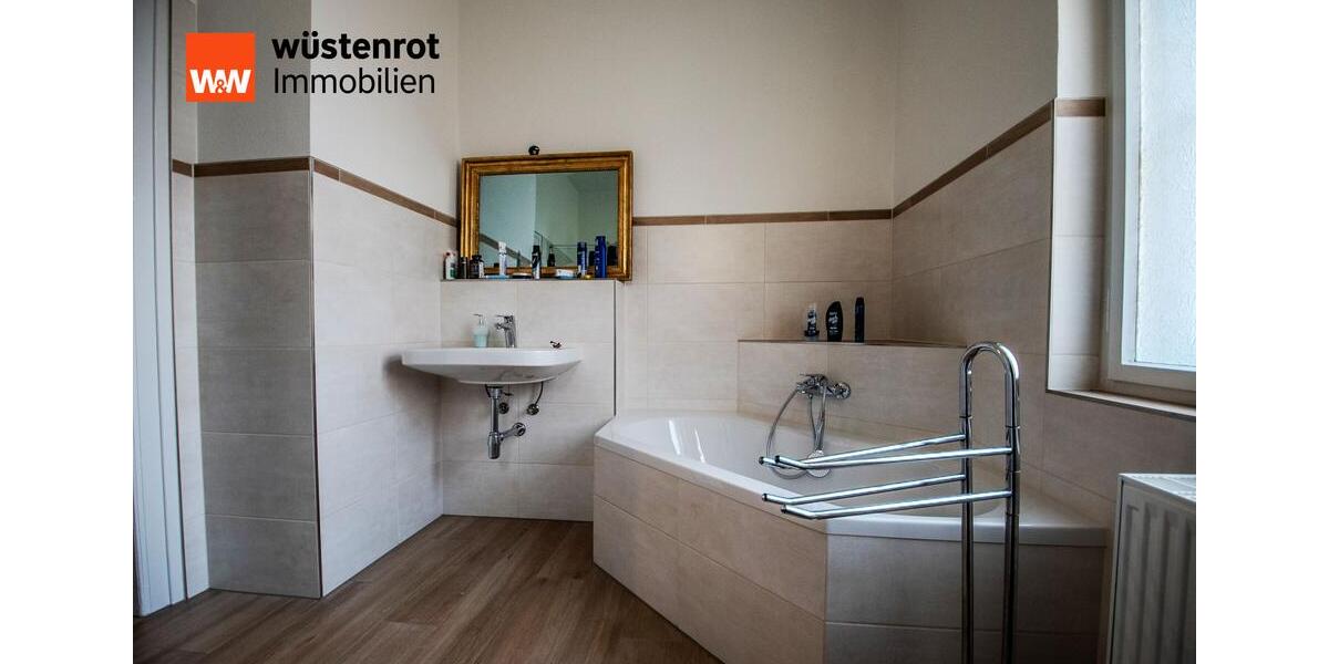 Etagenwohnung Radebeul - 4 Zimmer, 120 m&sup2;, 1.200&euro; | Angebot:24380250