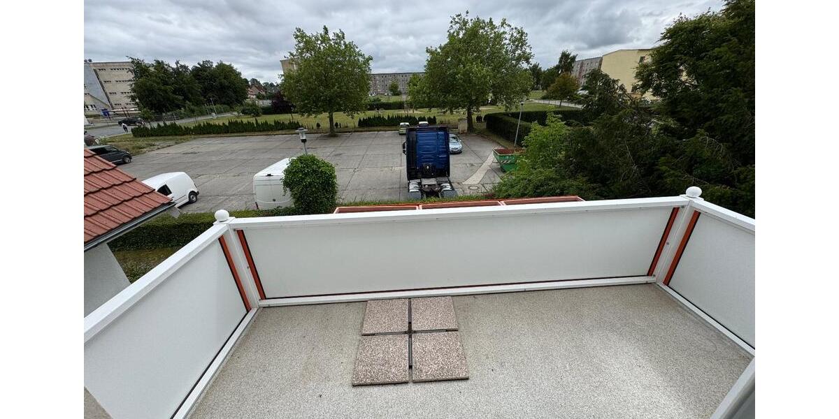 Dachgeschoßwohnung Grimmen - 4 Zimmer, 103 m&sup2;, 875&euro; | Angebot:24493624