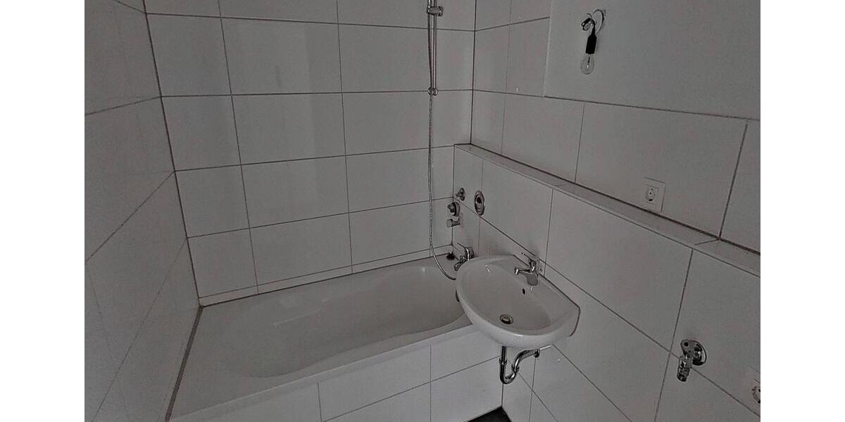 Etagenwohnung Celle - 3 Zimmer, 83 m&sup2;, 699&euro; | Angebot:25807693