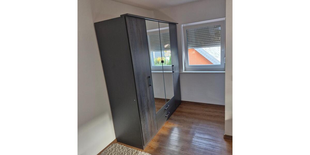 Dachgeschoßwohnung Schwelm - 2 Zimmer, 61 m&sup2;, 980&euro; | Angebot:25045470