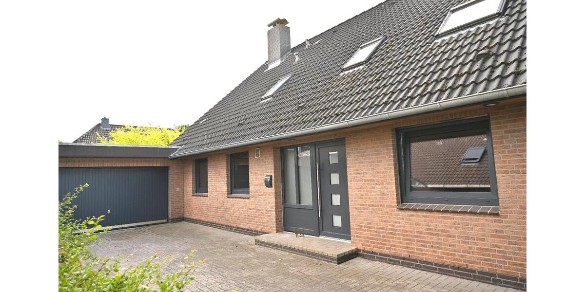 Erdgeschoßwohnung Cuxhaven Duhnen - 4 Zimmer, 126 m&sup2;, 1.450&euro; | Angebot:26031887