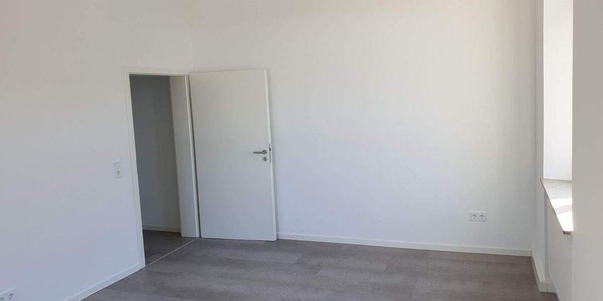 Etagenwohnung Kitzingen - 4 Zimmer, 109 m&sup2;, 1.100&euro; | Angebot:24780815