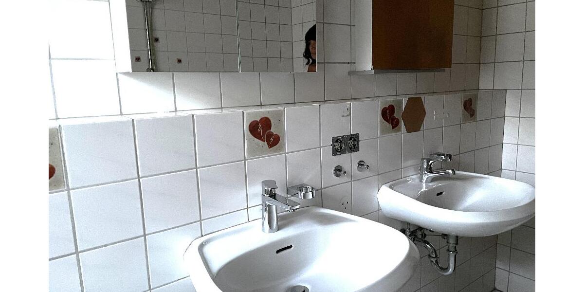 !! Ruhiges Wohnen in Ortsrandlage !! - Etagenwohnung Kraichtal Gochsheim | Angebot:26749042
