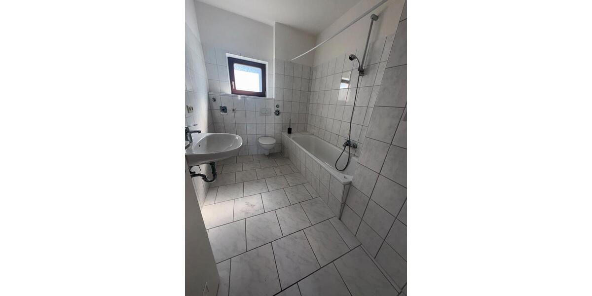 Etagenwohnung Bremerhaven Mitte - 2 Zimmer, 49 m&sup2;, 400&euro; | Angebot:26661577