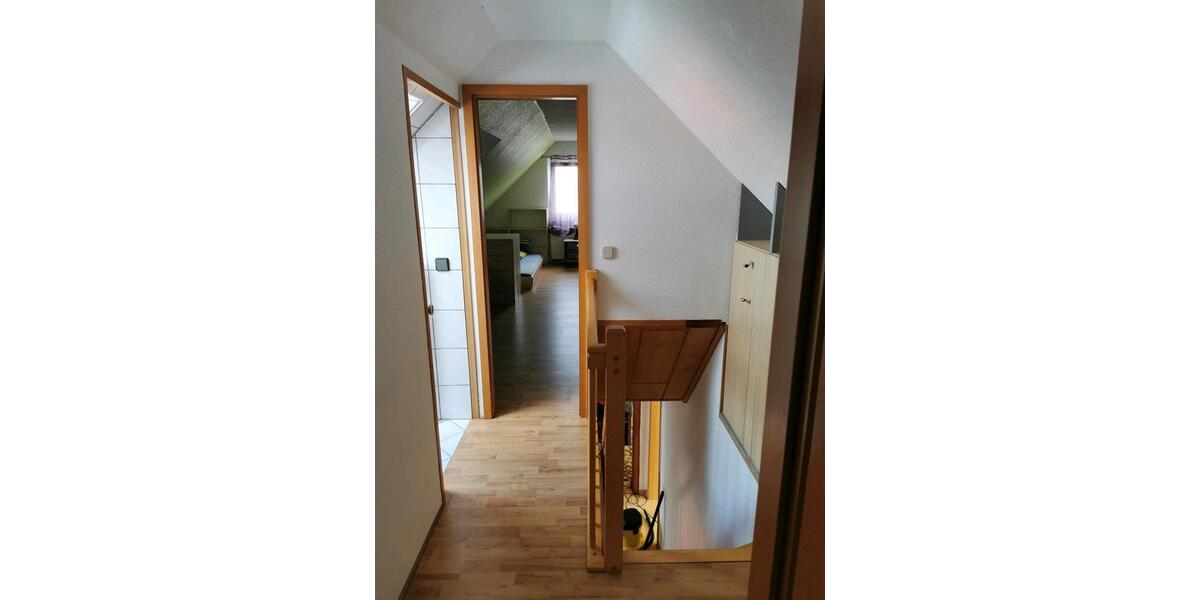 Einfamilienhaus Bad Oeynhausen Rehme - 17 Zimmer, 220 m&sup2;, 100&euro; | Angebot:25838896