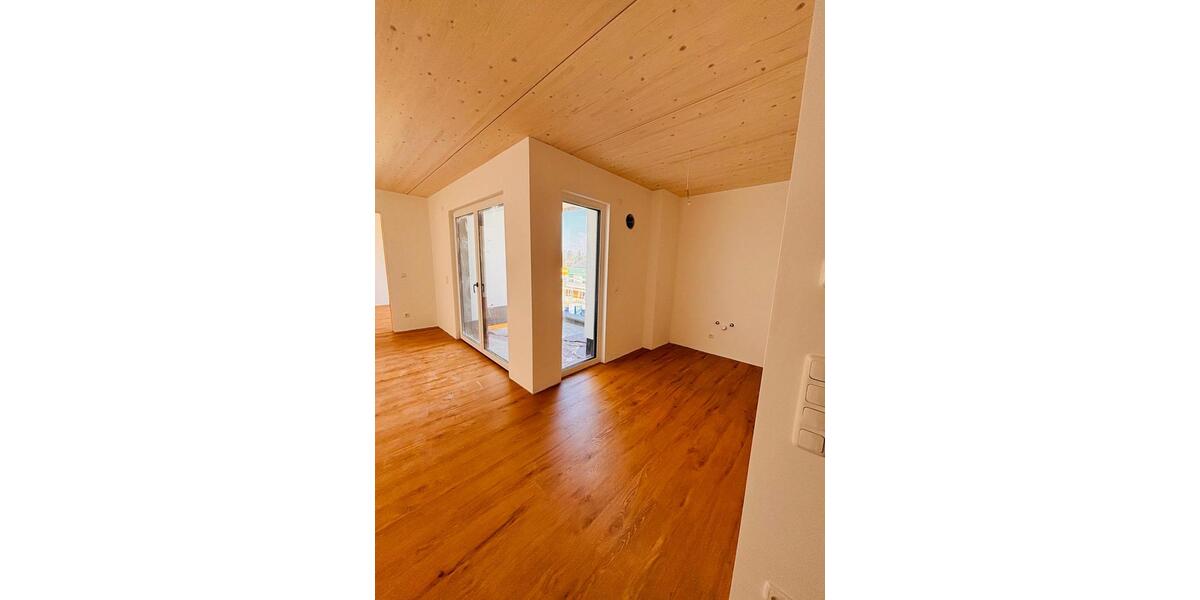Erdgeschoßwohnung Straubing - 3 Zimmer, 69 m&sup2;, 765&euro; | Angebot:25979884