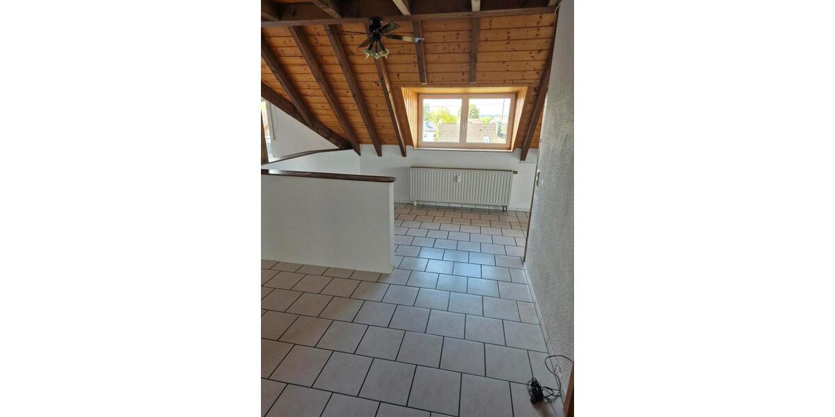 Etagenwohnung Wallhausen - 3 Zimmer, 105 m&sup2;, 770&euro; | Angebot:26483141