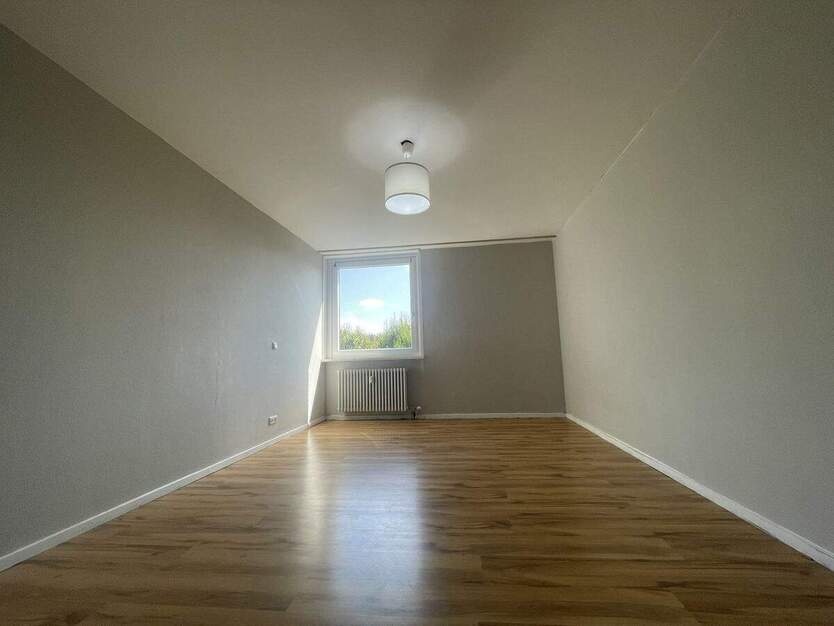 CITYHOUSE: Schöne 4-Zimmer-Wohnung mit 2 Balkonen und TG-Stellplatz in Köln-Junkersdorf 4 zimmer