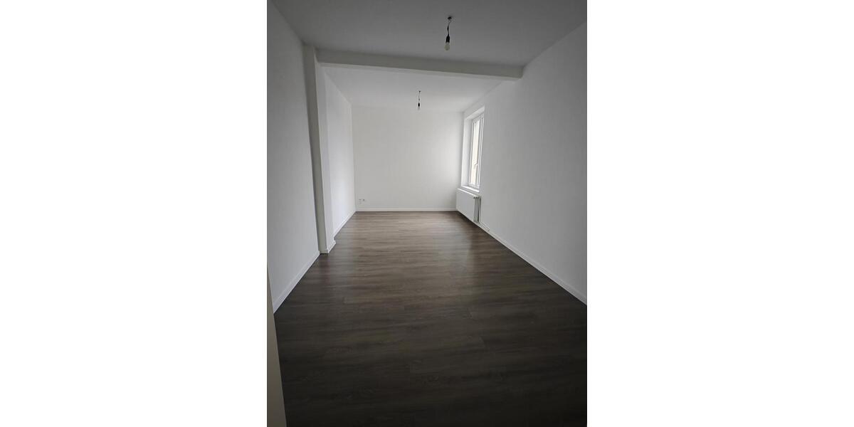 Etagenwohnung Cuxhaven - 4 Zimmer, 128 m&sup2;, 1.301&euro; | Angebot:24455961