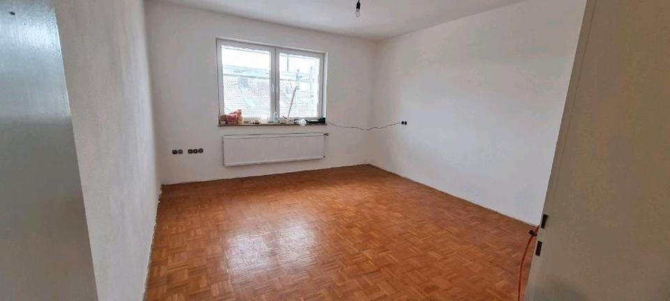 Etagenwohnung Polling - 5 Zimmer, 132 m&sup2;, 1.700&euro; | Angebot:25860461