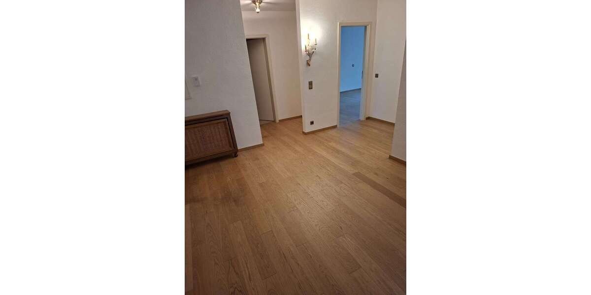 Etagenwohnung Bad Neuenahr - 3 Zimmer, 94 m&sup2;, 1.000&euro; | Angebot:25148257