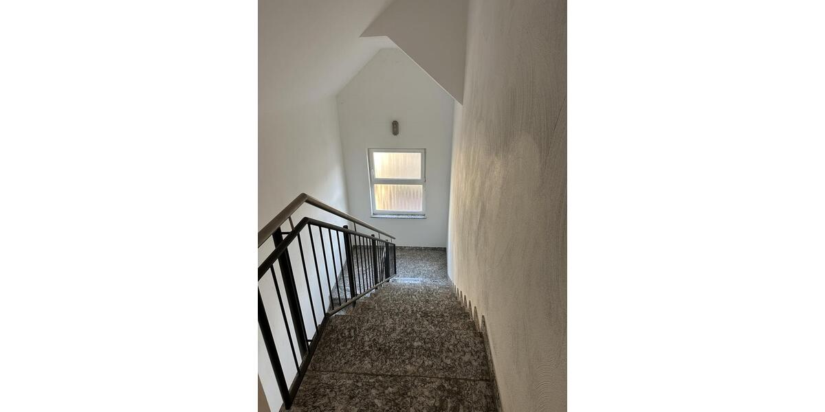 Etagenwohnung Saarbrücken Bischmisheim - 2 Zimmer, 105 m&sup2;, 750&euro; | Angebot:25436216