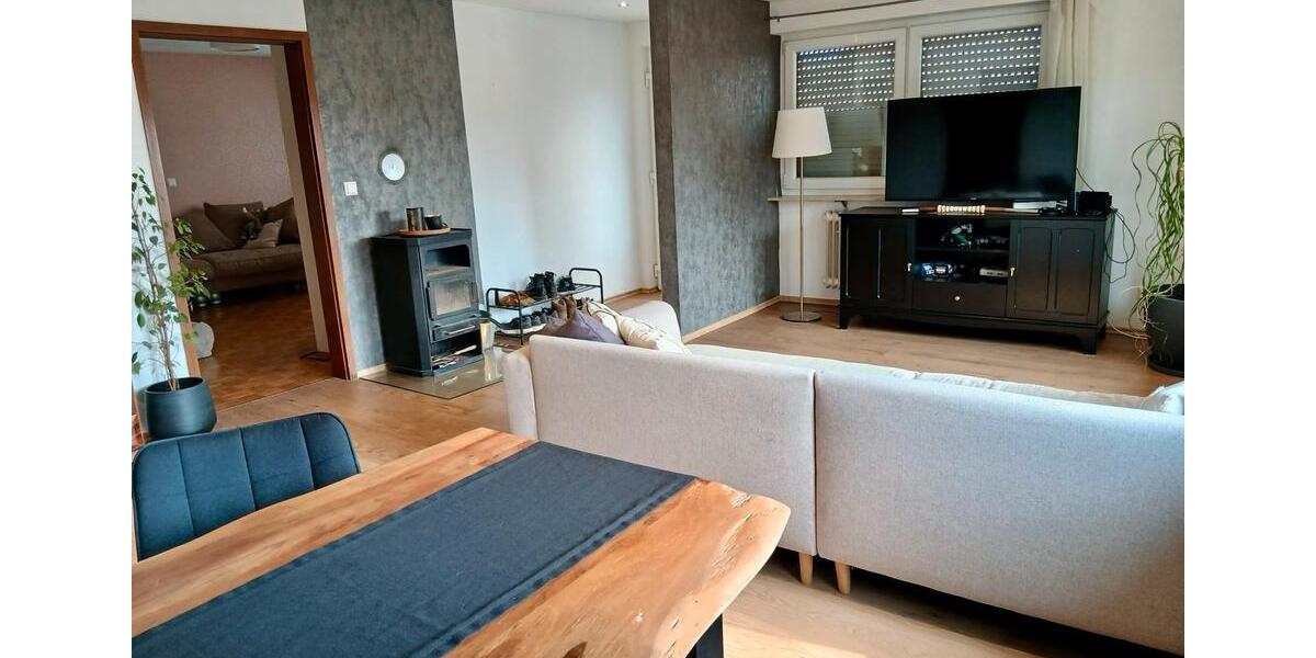 Dachgeschoßwohnung Kupferzell - 4 Zimmer, 110 m&sup2;, 1.100&euro; | Angebot:26029816