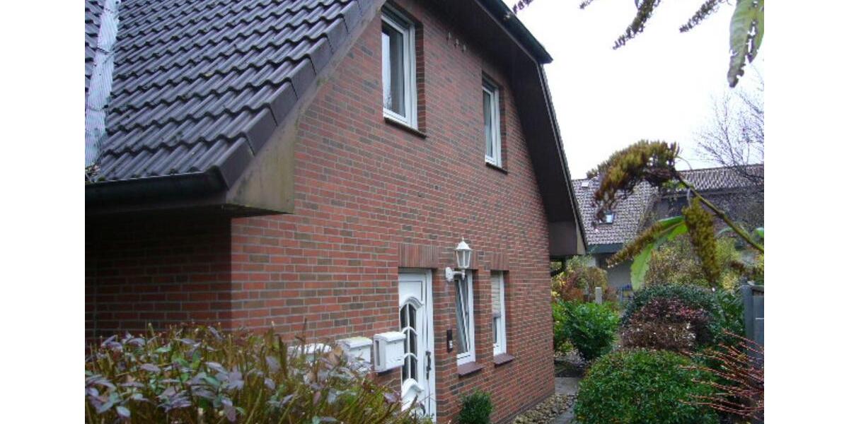 Dachgeschoßwohnung Burg (Dithmarschen) - 3 Zimmer, 75 m&sup2;, 750&euro; | Angebot:25223146