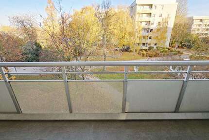 Wohnung zum Mieten in Magdeburg 302,46 € 47.26 m² 2 zimmer