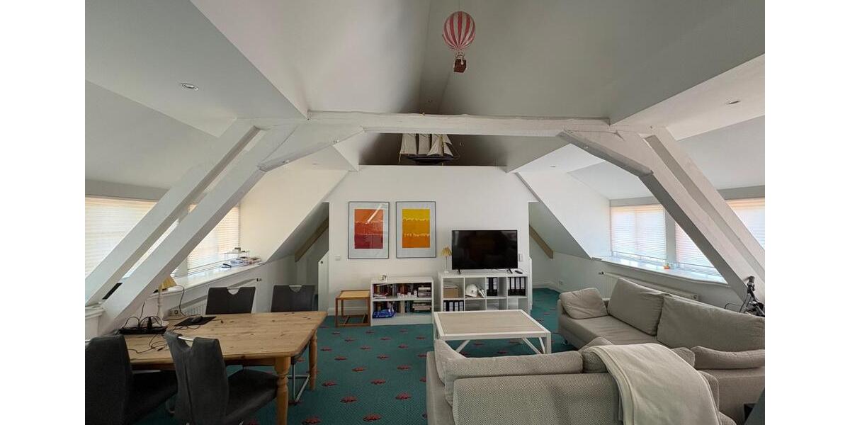 Dachgeschoßwohnung Sylt - 3 Zimmer, 85 m&sup2;, 1.850&euro; | Angebot:26560606