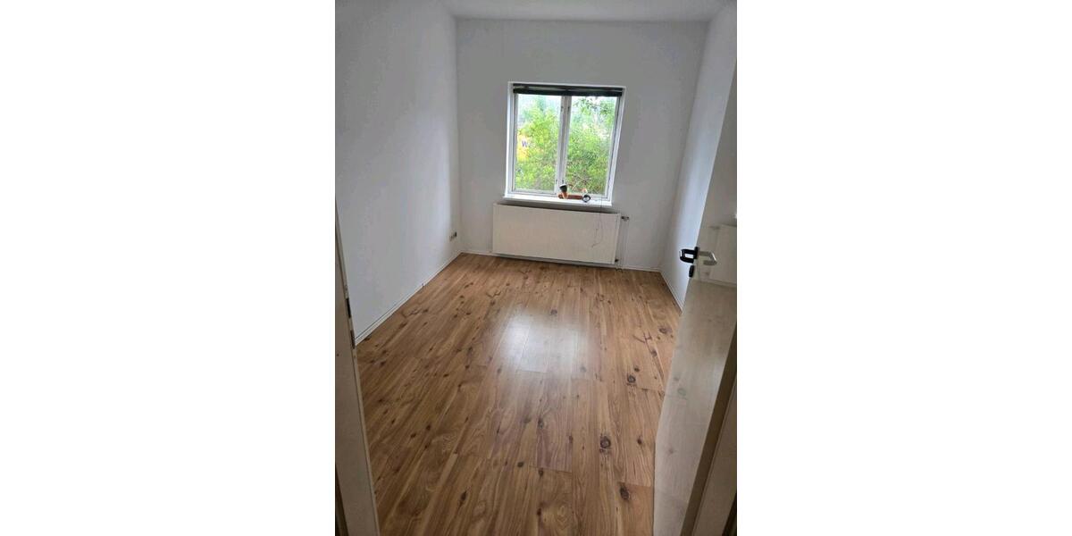 Erdgeschoßwohnung Horst (Holstein) - 4 Zimmer, 90 m&sup2;, 695&euro; | Angebot:26560697