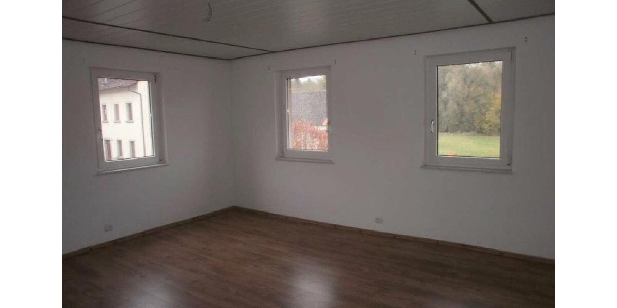 Etagenwohnung Burgpreppach - 5 Zimmer, 105 m&sup2;, 780&euro; | Angebot:26611721