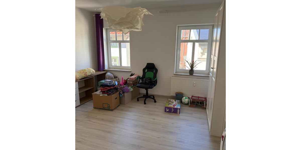 Etagenwohnung Sömmerda - 3 Zimmer, 91 m&sup2;, 700&euro; | Angebot:26279346