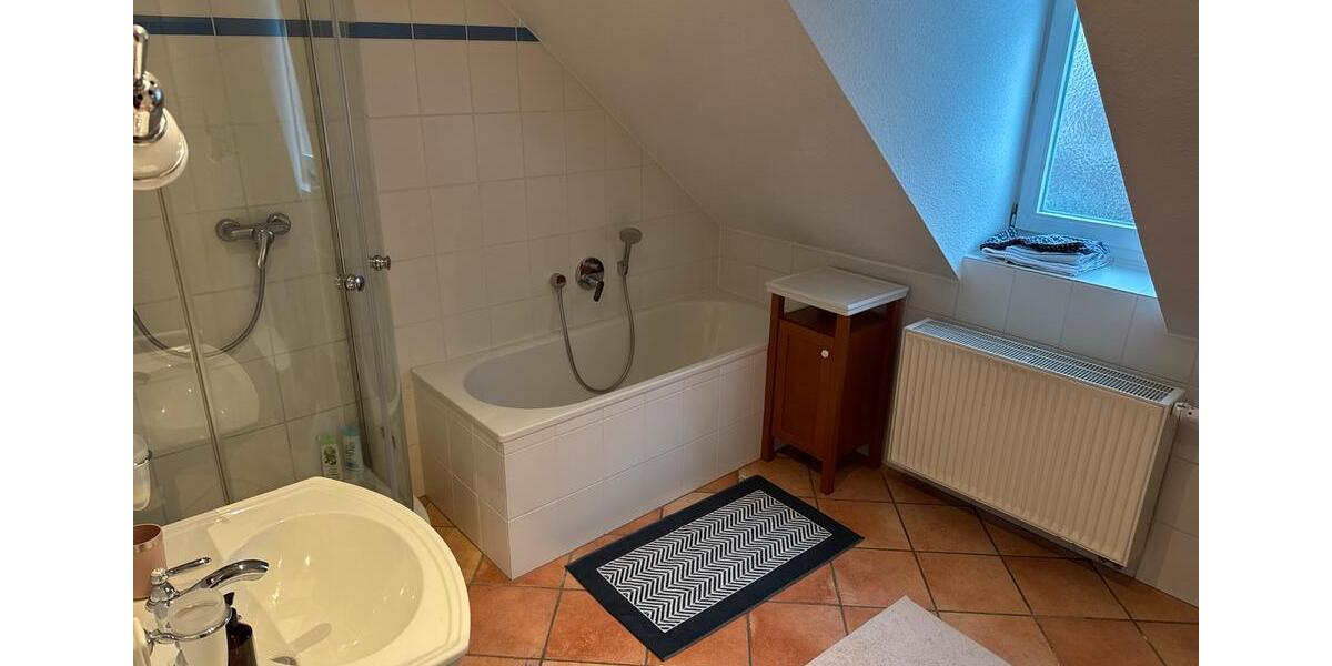 Wohnen auf Zeit Hannover Bothfeld-Vahrenheide - 4 Zimmer, 100 m&sup2;, 1.600&euro; | Angebot:24365688