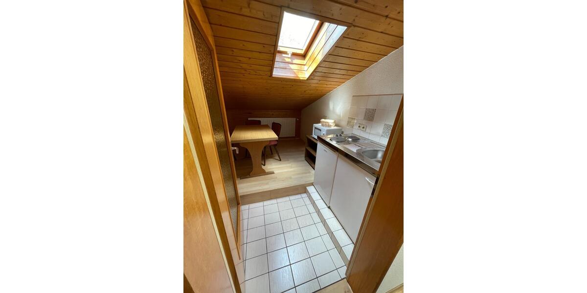 Dachgeschoßwohnung Bad Mergentheim - 1 Zimmer, 30 m&sup2;, 360&euro; | Angebot:25540117