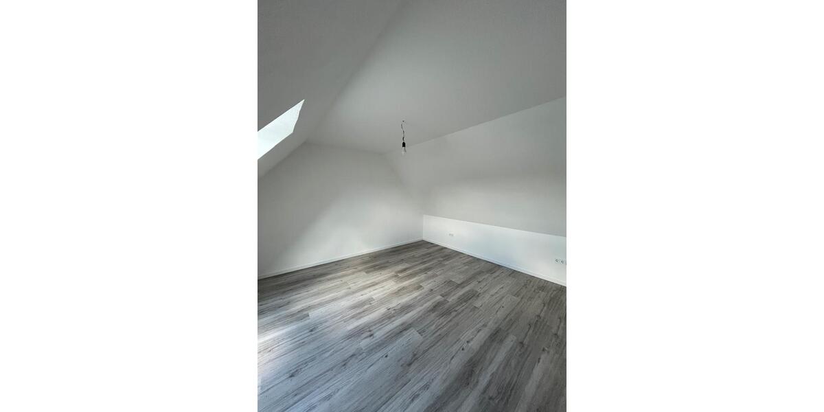 Etagenwohnung Uder - 3 Zimmer, 90 m&sup2;, 720&euro; | Angebot:24859577