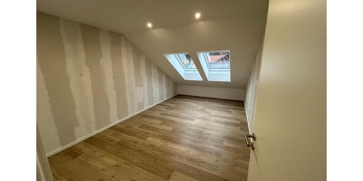 Dachgeschoßwohnung Rhede - 3 Zimmer, 108 m&sup2;, 1.249&euro; | Angebot:26677994