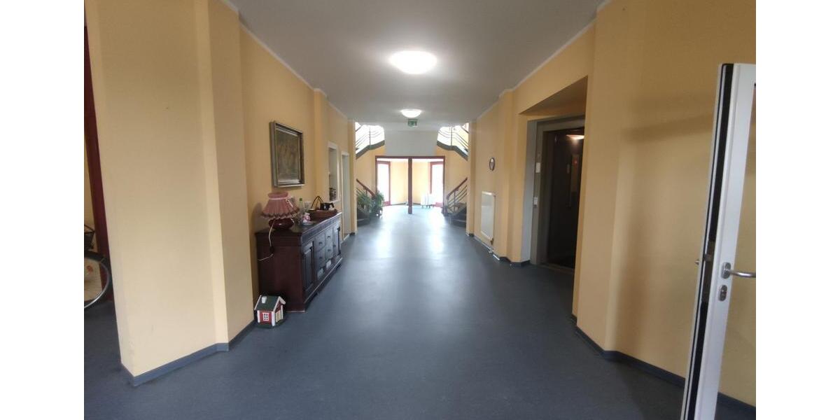 Erdgeschoßwohnung Bitterfeld-Wolfen Bitterfeld - 1 Zimmer, 30 m&sup2;, 255&euro; | Angebot:26564403