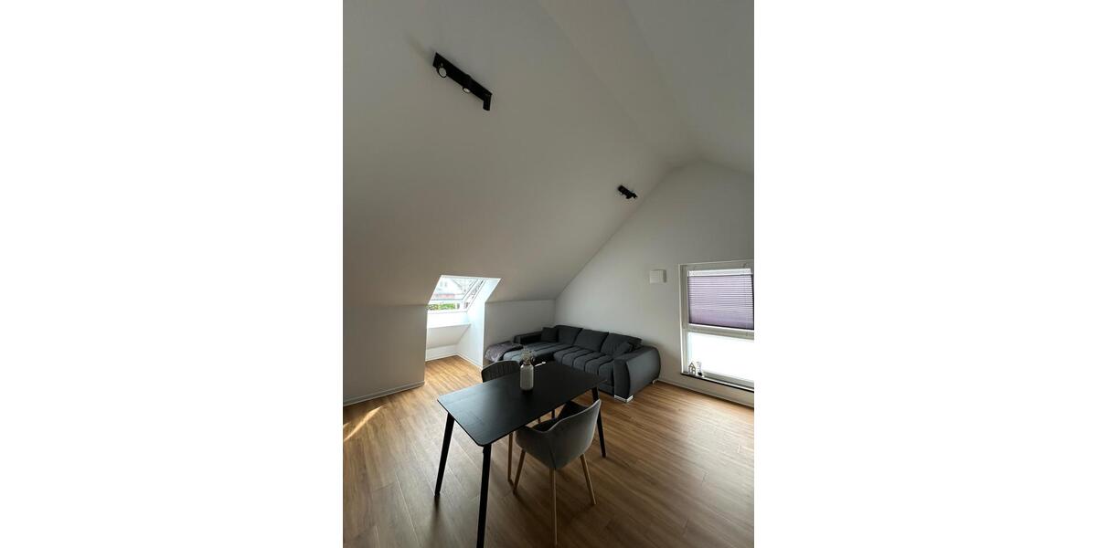 Dachgeschoßwohnung Meiningen - 2 Zimmer, 45 m&sup2;, 490&euro; | Angebot:26567221