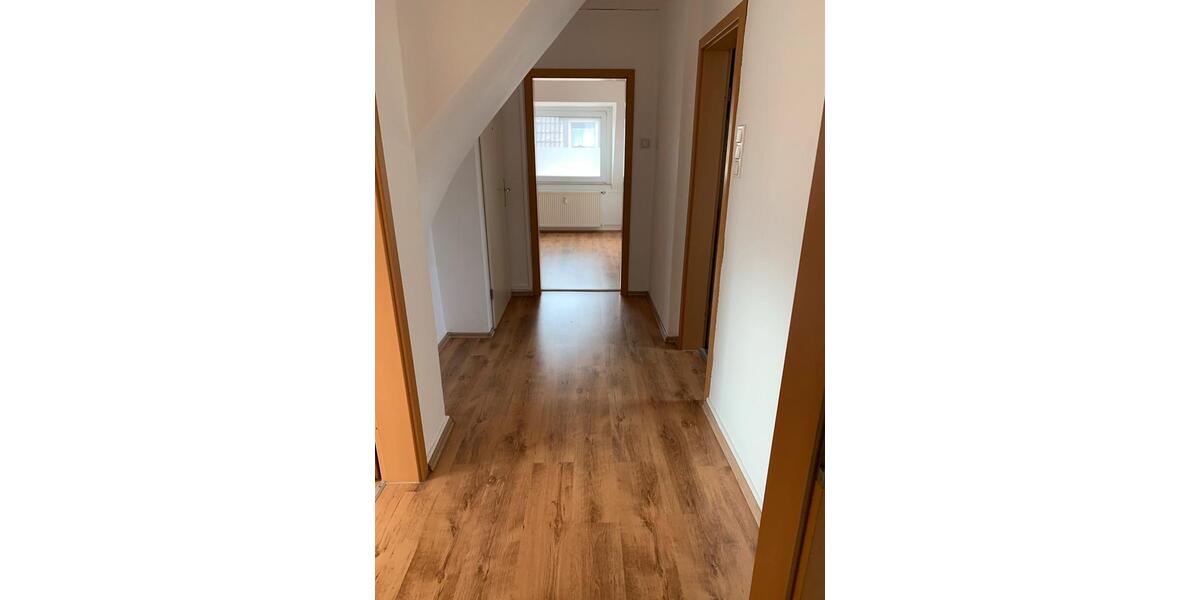 Dachgeschoßwohnung Recklinghausen Berghausen - 4 Zimmer, 65 m&sup2;, 590&euro; | Angebot:26019131