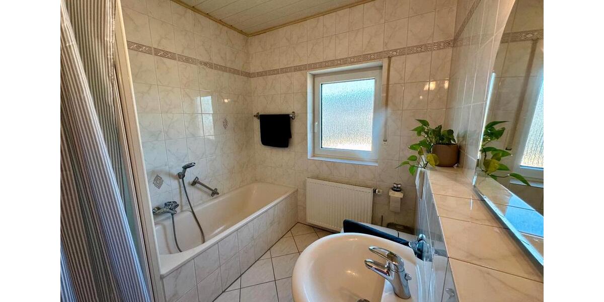 Dachgeschoßwohnung Mayen - 3 Zimmer, 90 m&sup2;, 850&euro; | Angebot:24817502