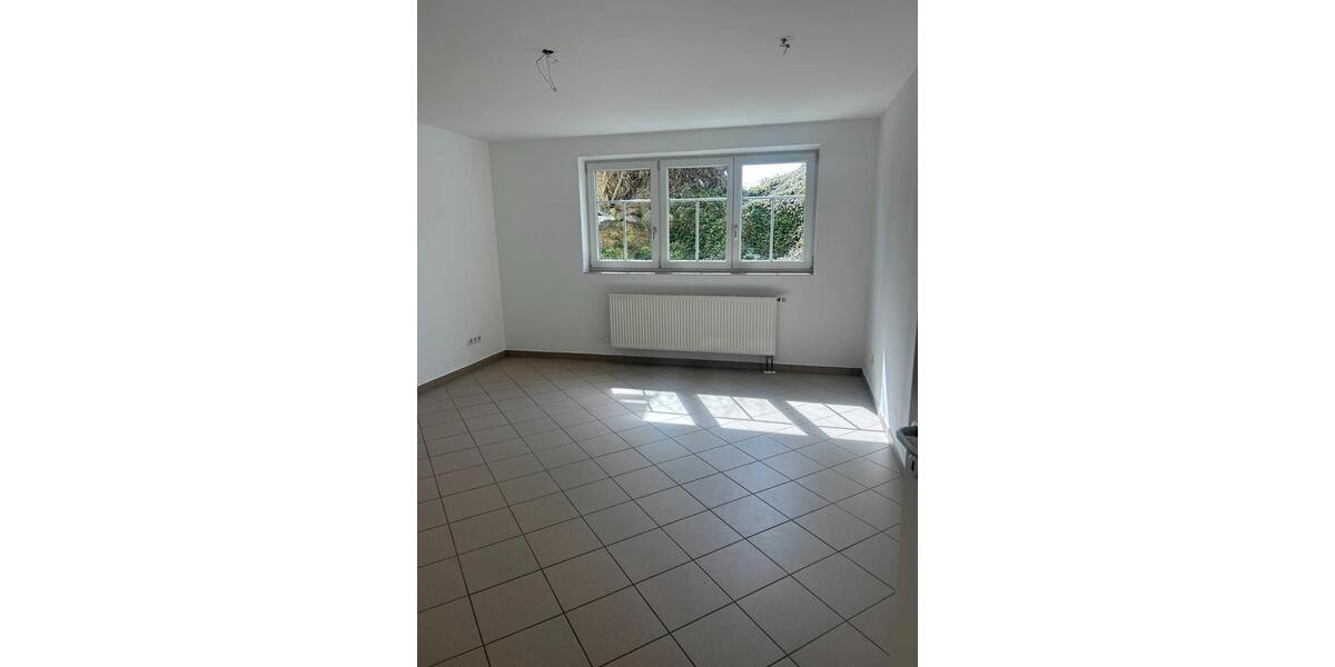 Einfamilienhaus Neumarkt-Sankt Veit Sankt Veit - 9 Zimmer, 240 m&sup2;, 2.400&euro; | Angebot:26252326