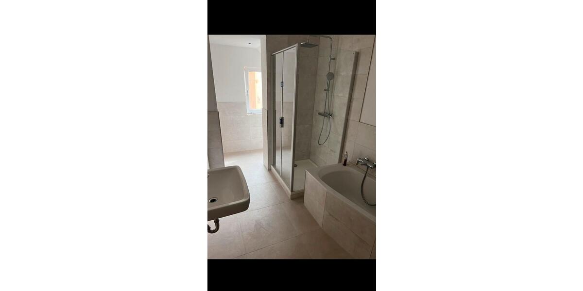 Erdgeschoßwohnung Waltershausen - 5 Zimmer, 113 m&sup2;, 950&euro; | Angebot:26038202