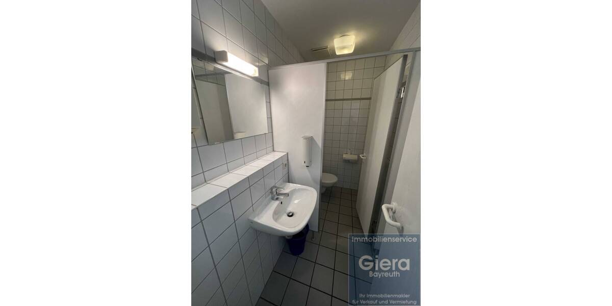 Gewerbeobjekt Bayreuth City - 4 Zimmer, 149 m&sup2;, 1.650&euro; | Angebot:25671673