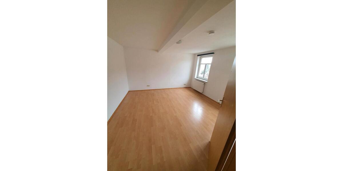 Dachgeschoßwohnung Burg - 2 Zimmer, 79 m&sup2;, 470&euro; | Angebot:24698917