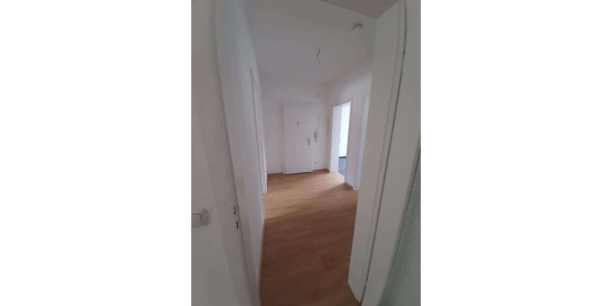 Etagenwohnung Wiesbaden Sonnenberg - 3 Zimmer, 64 m&sup2;, 805&euro; | Angebot:24707472