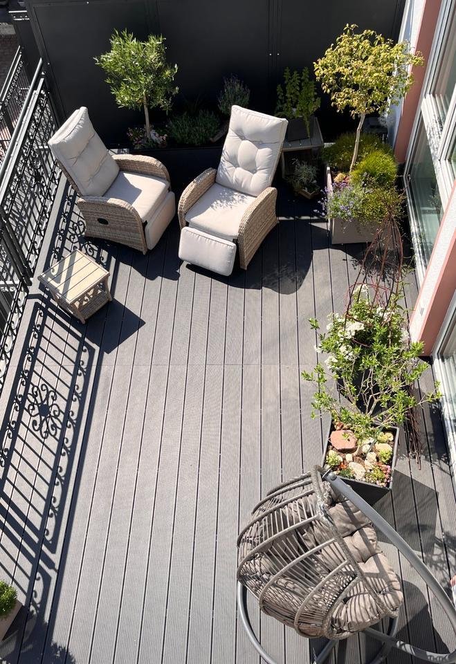 Erstbezug nach Sanierung: TraumWohnung mit Balkon