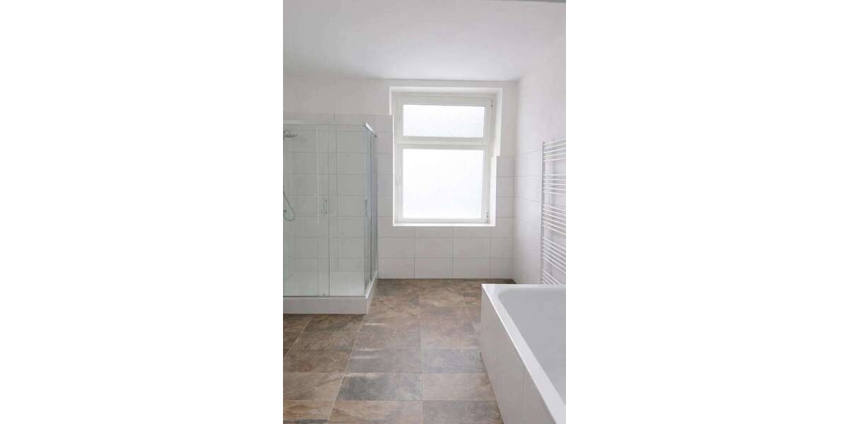 Etagenwohnung Wuppertal Langerfeld - 4 Zimmer, 105 m&sup2;, 970&euro; | Angebot:26180237