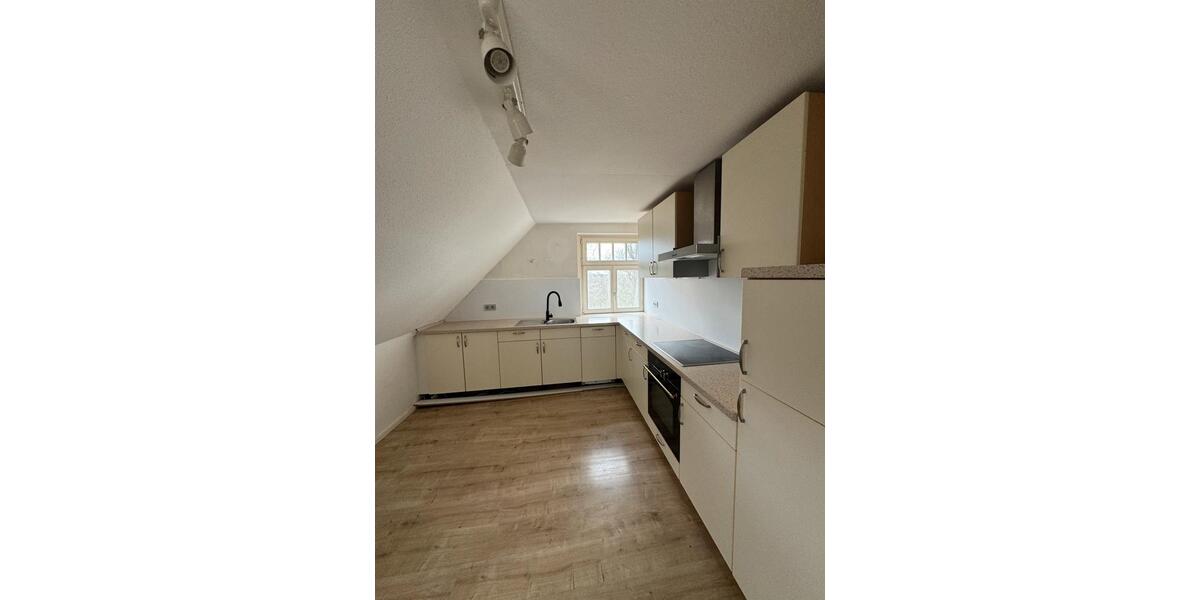 Dachgeschoßwohnung Lage - 2 Zimmer, 50 m&sup2;, 460&euro; | Angebot:20286383