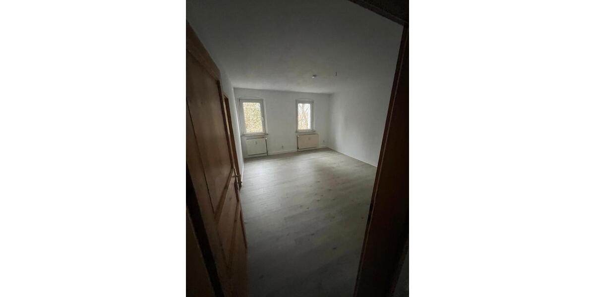 Etagenwohnung Zeitz Theißen - 2 Zimmer, 50 m&sup2;, 350&euro; | Angebot:26393049