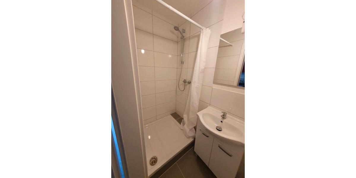 Wohnen auf Zeit Bremen Gröpelingen - 14 Zimmer, 24 m&sup2;, 520&euro; | Angebot:26042940