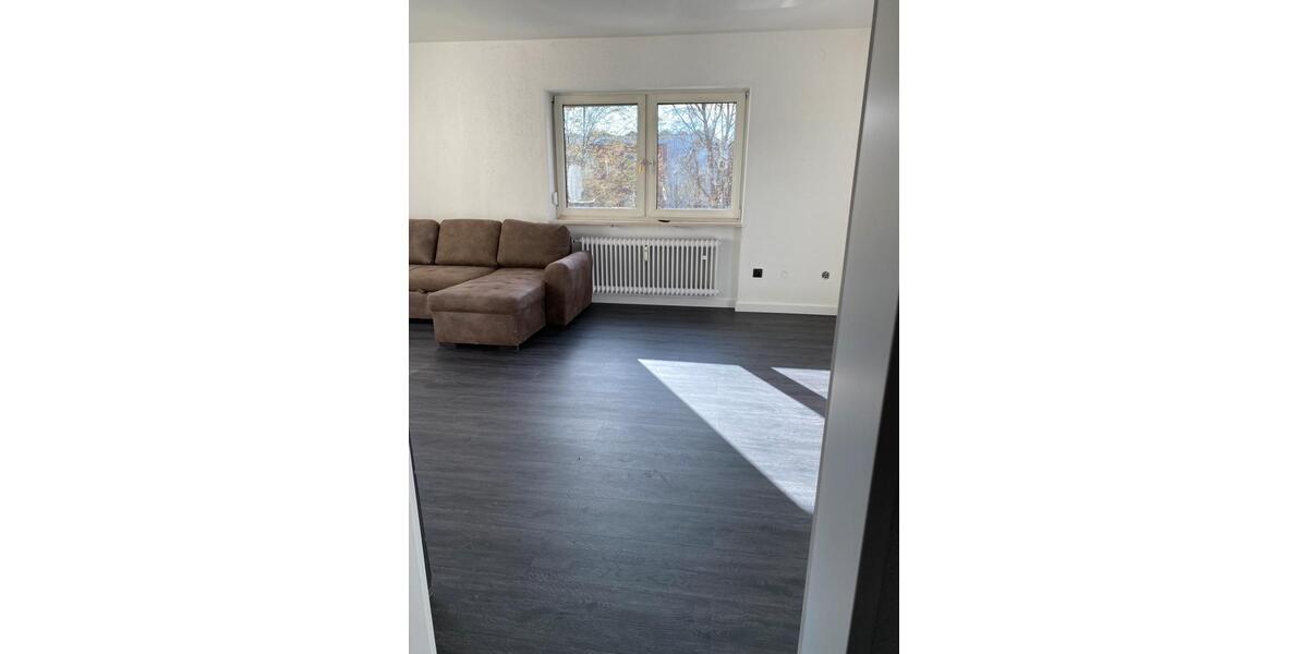 Etagenwohnung Regensburg Galgenberg - 3 Zimmer, 82 m&sup2;, 1.350&euro; | Angebot:25893705