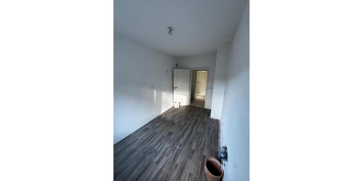 Etagenwohnung Rottenburg an der Laaber - 4 Zimmer, 93 m&sup2;, 1.250&euro; | Angebot:24842118