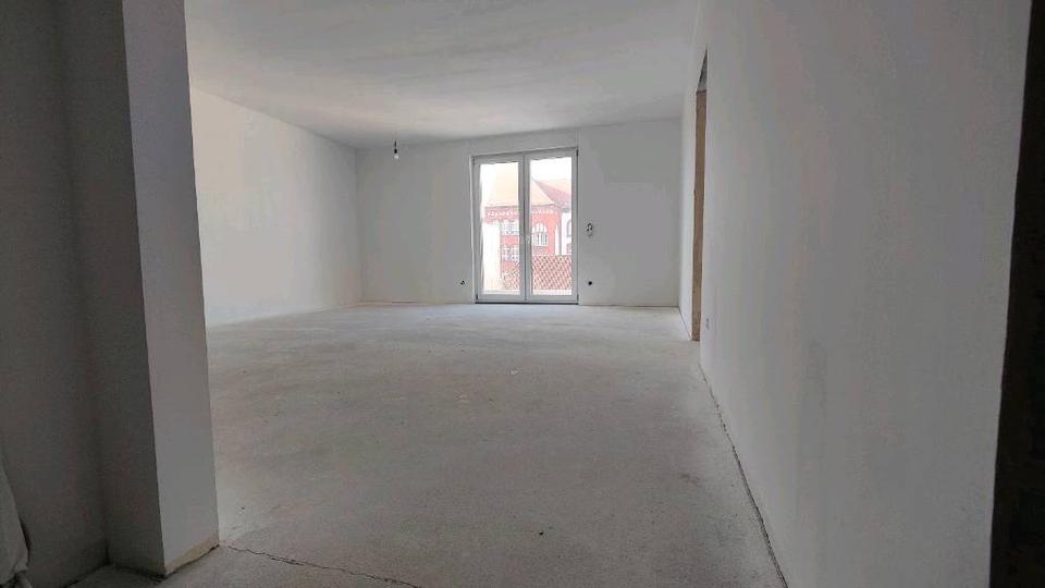 Erdgeschoßwohnung Fürstenwalde (Spree) - 2 Zimmer, 67 m&sup2;, 909&euro; | Angebot:26074982