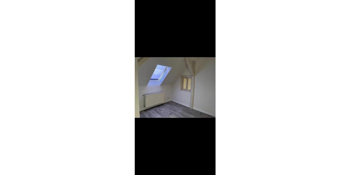 Dachgeschoßwohnung Alfeld (Leine) - 4 Zimmer, 90 m&sup2;, 630&euro; | Angebot:25049590