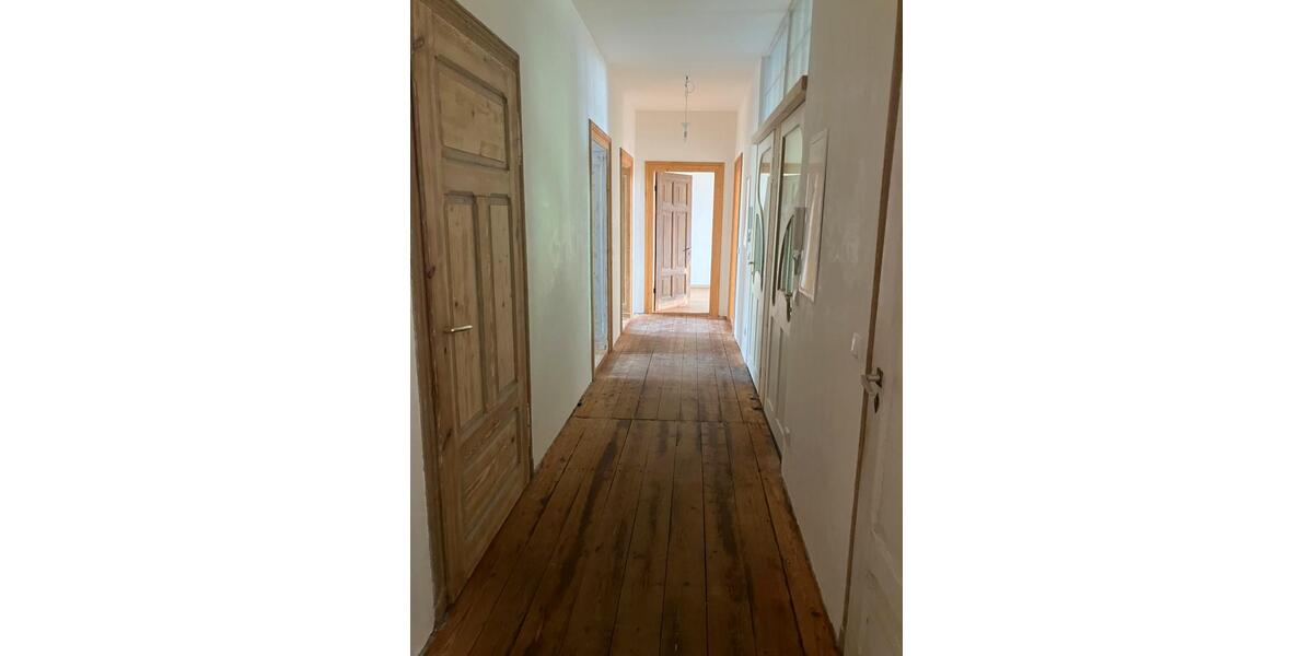 Etagenwohnung Zeitz - 5 Zimmer, 131 m&sup2;, 754&euro; | Angebot:26592169