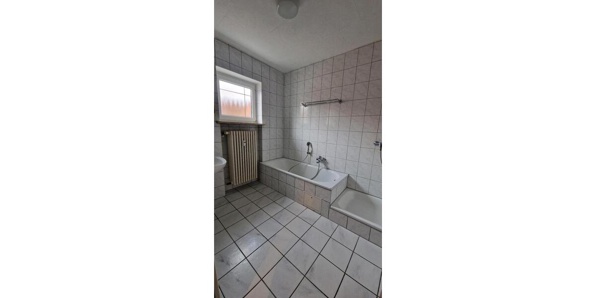 Etagenwohnung Ebermannstadt - 4 Zimmer, 108 m&sup2;, 880&euro; | Angebot:24983213