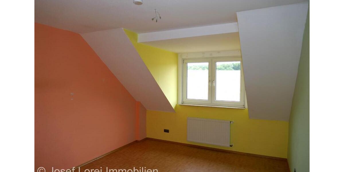 Maisonettenwohnung Schlitz - 5 Zimmer, 143 m&sup2;, 895&euro; | Angebot:23592410