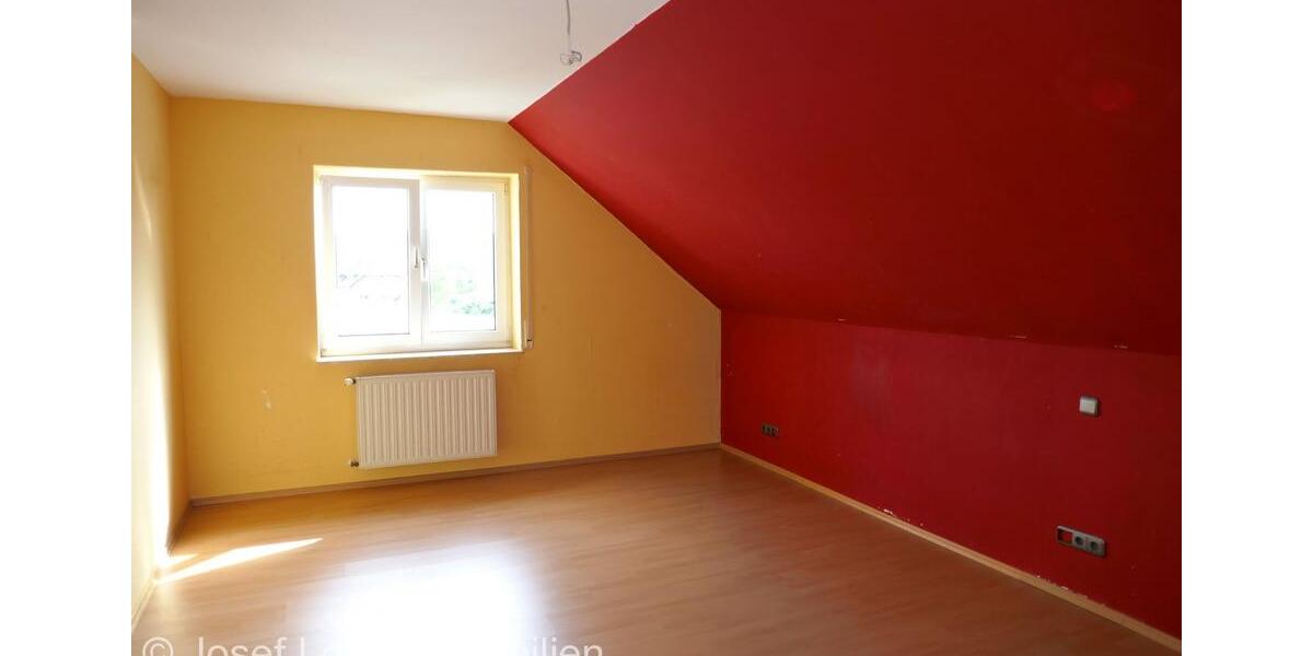 Maisonettenwohnung Schlitz - 5 Zimmer, 143 m&sup2;, 915&euro; | Angebot:23592410