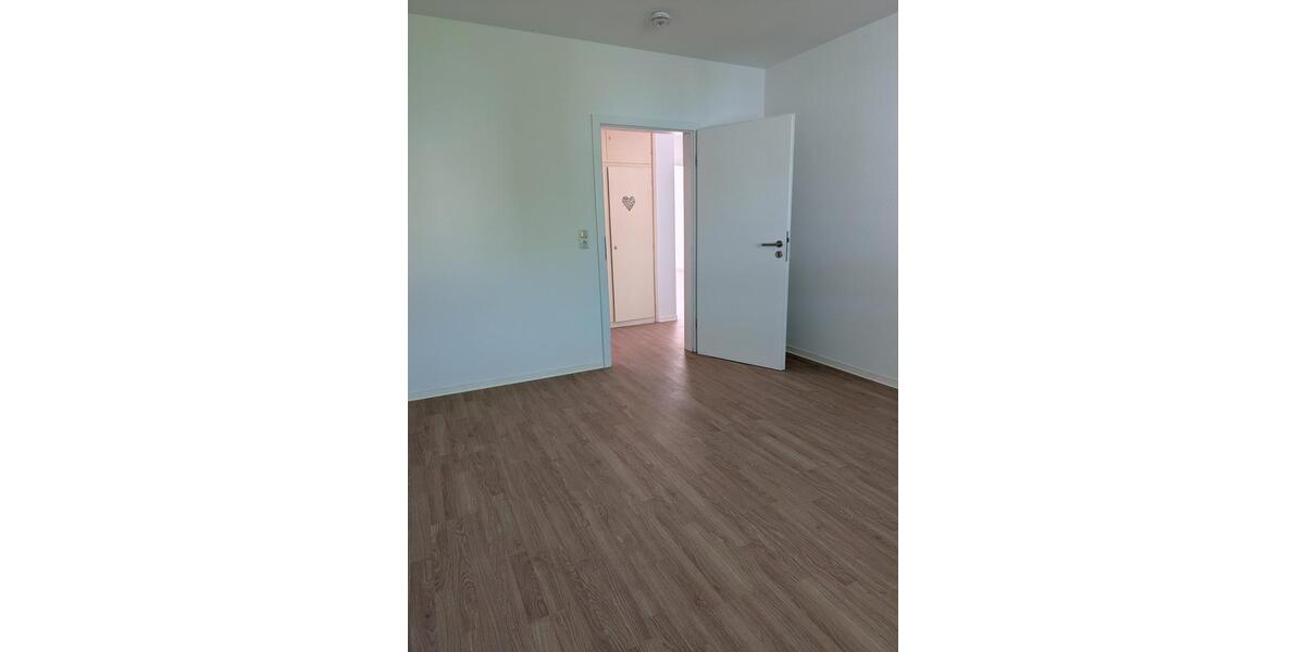 Etagenwohnung Kusel - 3 Zimmer, 71 m&sup2;, 570&euro; | Angebot:26350793